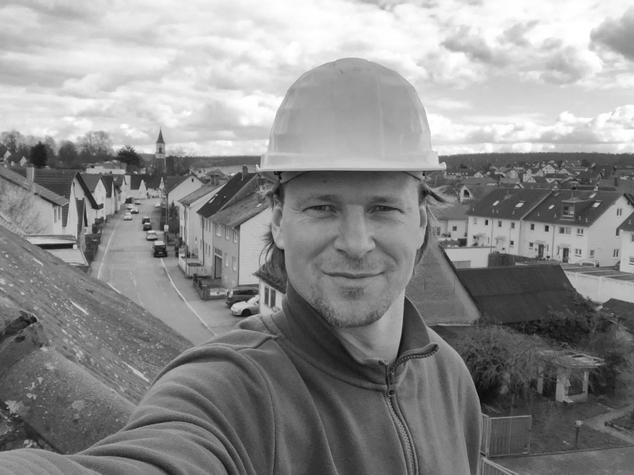 Arbeiten am Gebäude und Dach