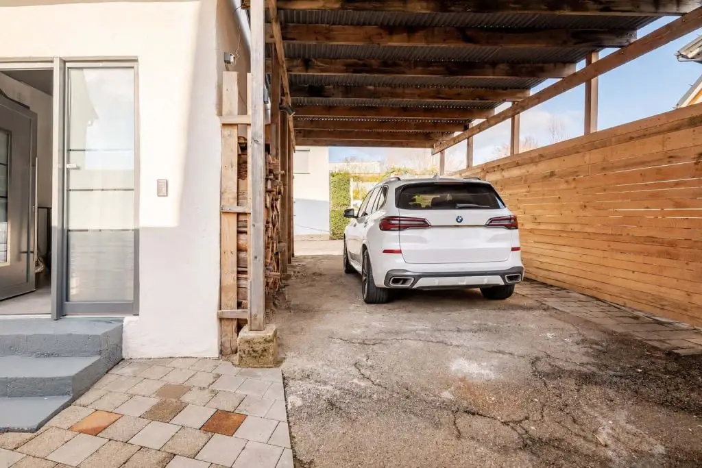Noxi - Aussenbereich - Carport - 3